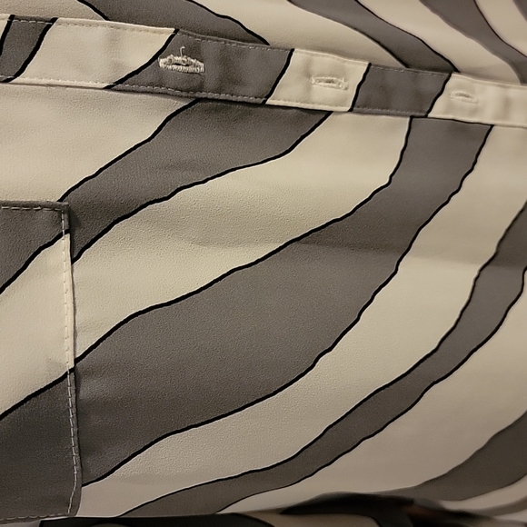 Express Top - Picture 2 of 3